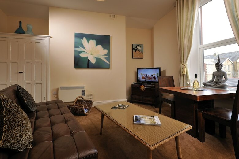Hostal Howarth House