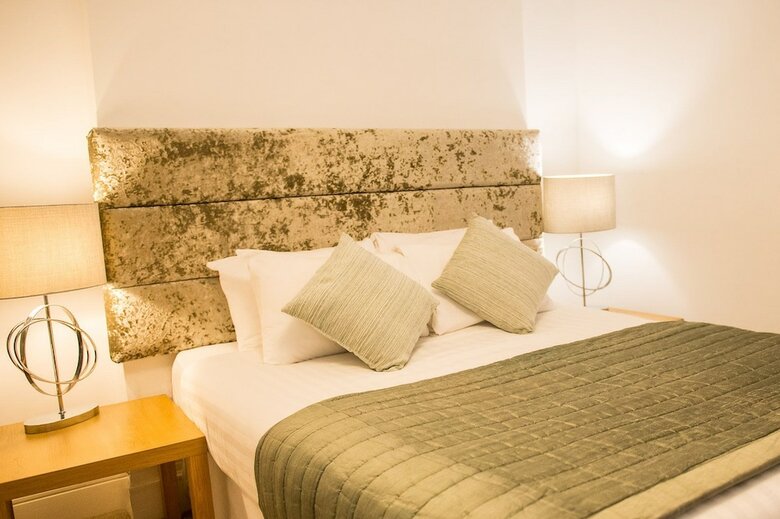 Hostal Howarth House