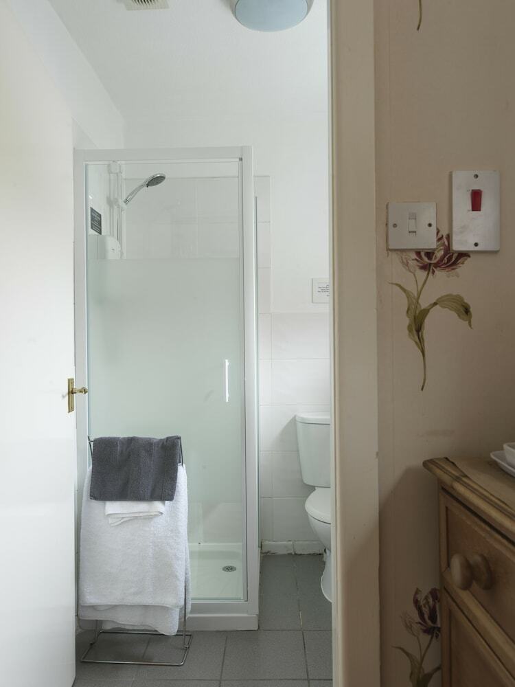 Hostal Howarth House