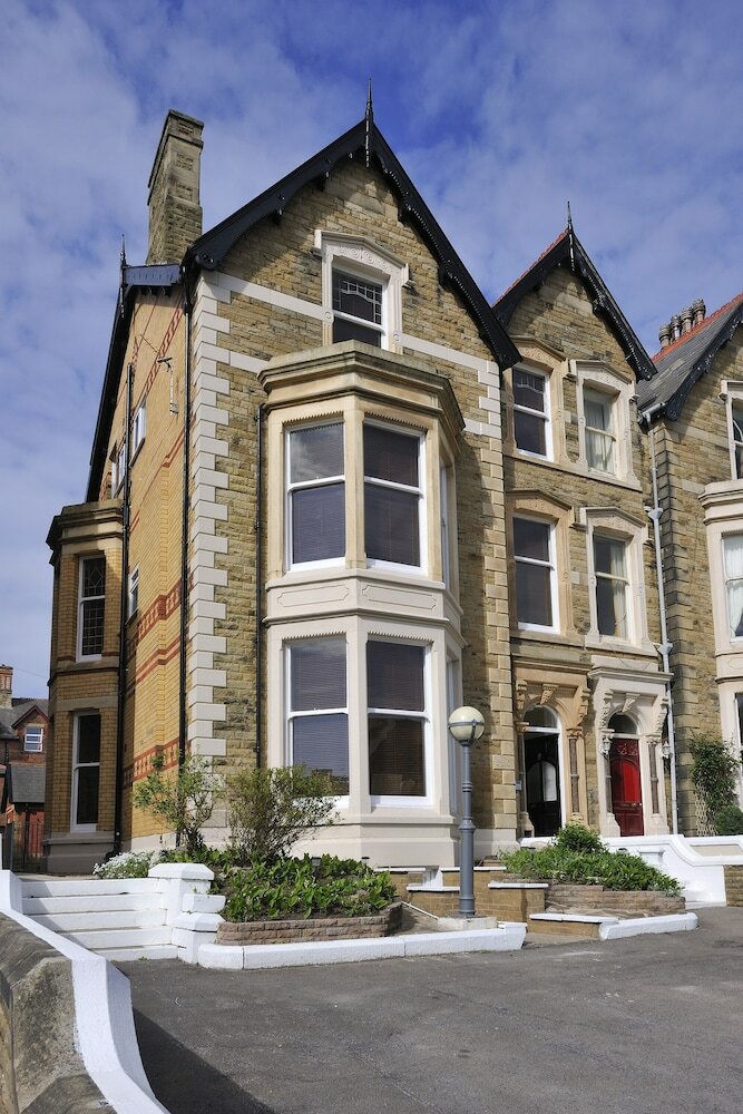 Hostal Howarth House