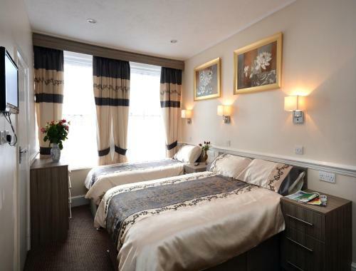 Gascony Hotel