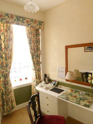 Alcombe House Hotel