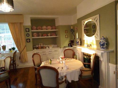 Alcombe House Hotel
