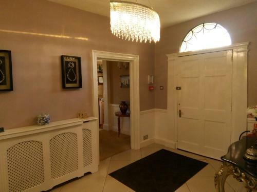 Alcombe House Hotel