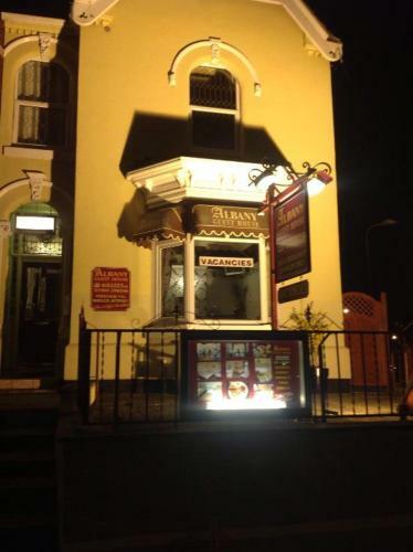 Hostal Albany Guest House