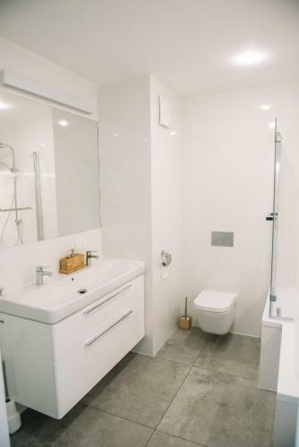 Apartament Bu?garska 60m2-3 Pokoje-pi?kny Widok-13 Pi?tro 24h Check In