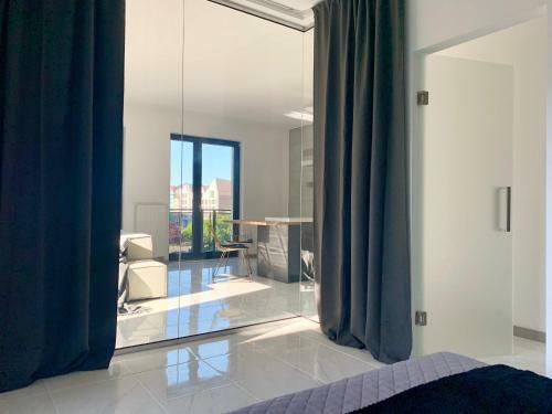 El Apartments - Antares