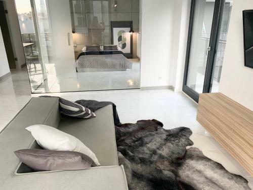 El Apartments - Antares