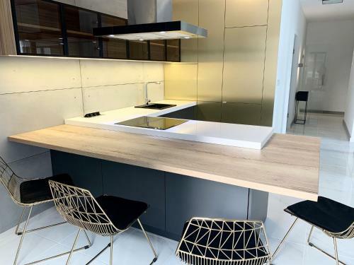El Apartments - Antares