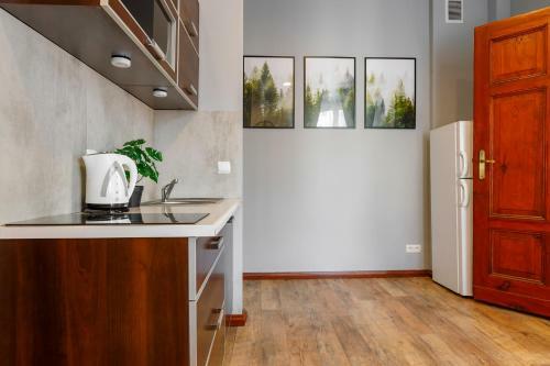 Chopin Park Apartments