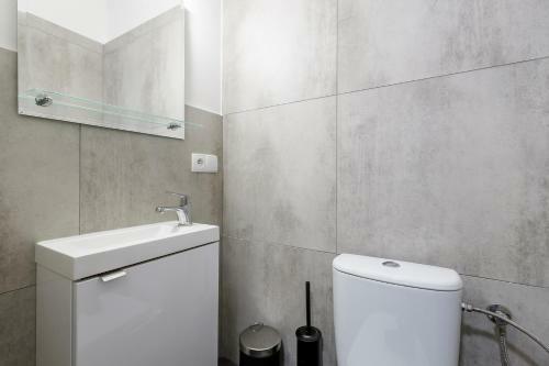 Chopin Park Apartments