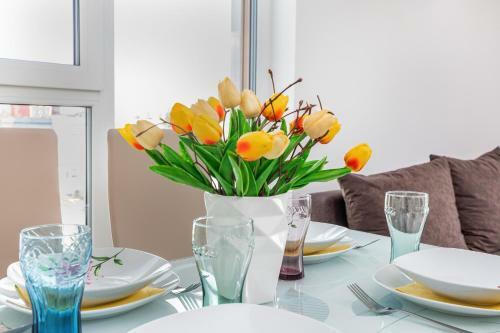 Warta Residence Apartments By Renters