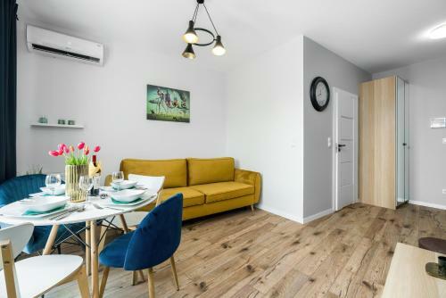 Apartment City View Garbary By Renters