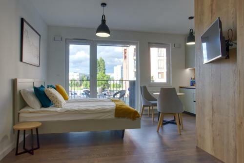 Essence Apartments Topaz