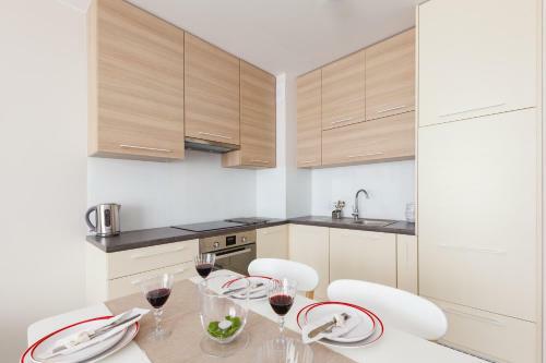 Raval Apartments - Soft Beige