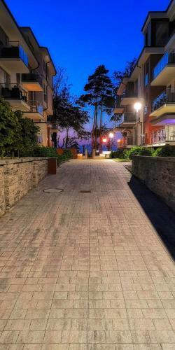 Sea Cliff Apartment Rewal