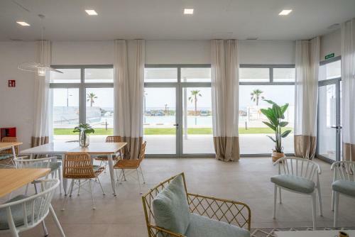Seafront Duna Beach Luxury Apartment
