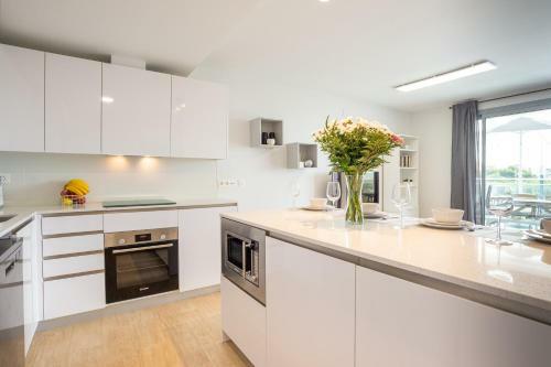Seafront Duna Beach Luxury Apartment