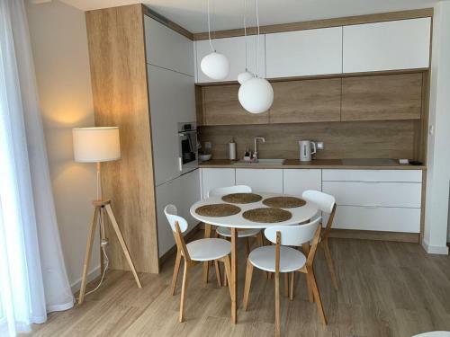 Apartament Nadmorski / Klifowa Rewal