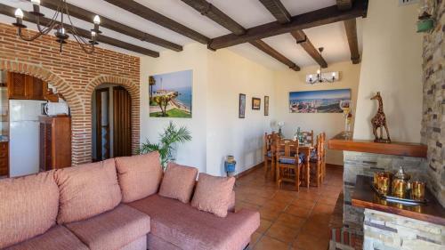Cortijo La Jirafa Torrox By Ruralidays