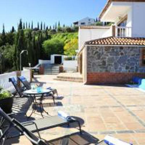 Stunning 7-bed Villa Private Pool Tennis Court