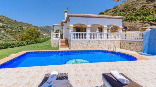 Villa Ana Torrox By Ruralidays