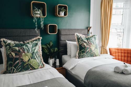 Hostal Cloves Boutique Bed & Breakfast