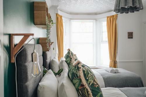 Hostal Cloves Boutique Bed & Breakfast