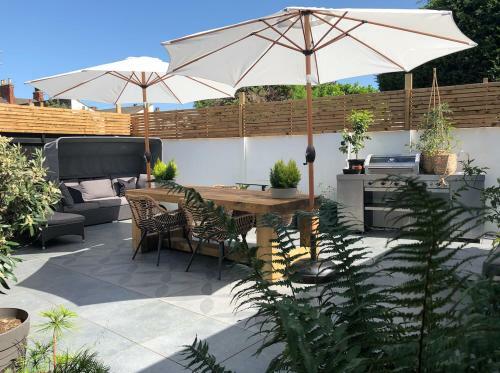 Hostal Cloves Boutique Bed & Breakfast