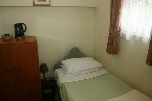 Hostal The Knoll Guesthouse