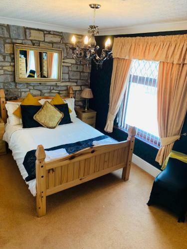 Hostal The Milton Hotel