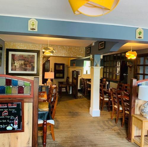 Hostal The Milton Hotel