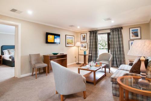 Parkway Hotel & Spa
