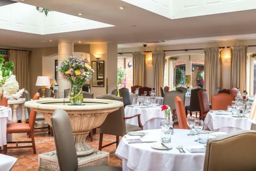 Parkway Hotel & Spa
