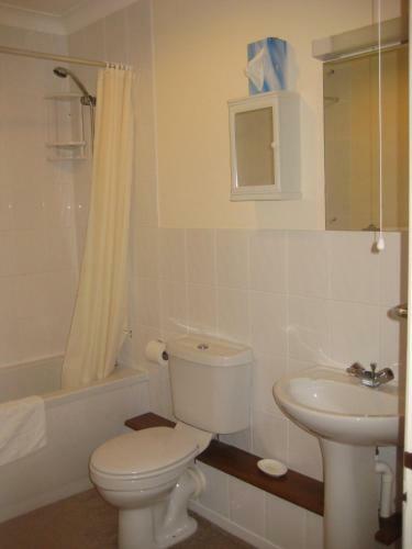 Yew Tree Guest House Bed &amp; Breakfast