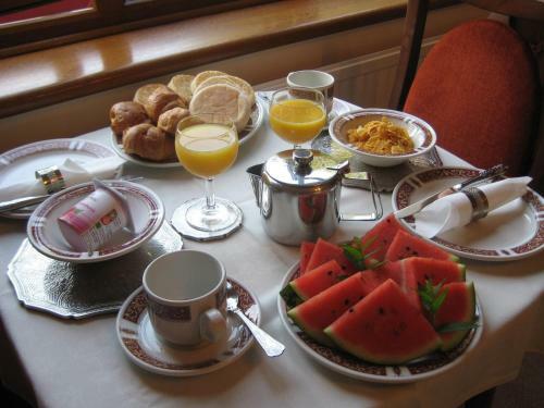Yew Tree Guest House Bed &amp; Breakfast