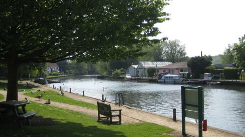 Yew Tree Guest House Bed &amp; Breakfast