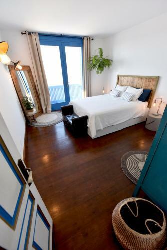 Cotillo Blue