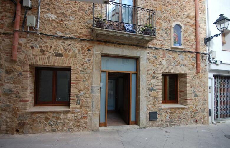 Lets Holidays Tossa De Mar Romantic Apartment
