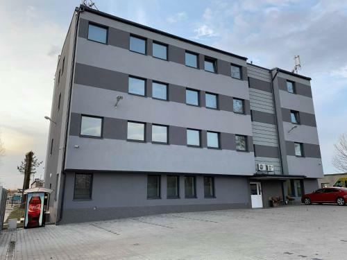 Albergue Noclegi Europol