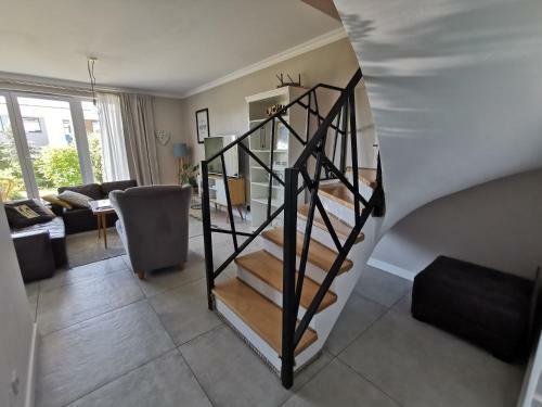 Sunny Garden Apartment