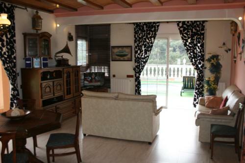 Villa Costa.