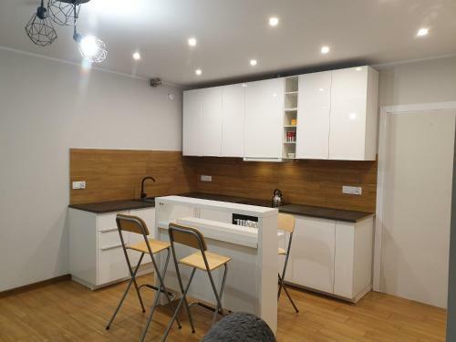 Maly Apartament W Zieleni Blisko Jeziora