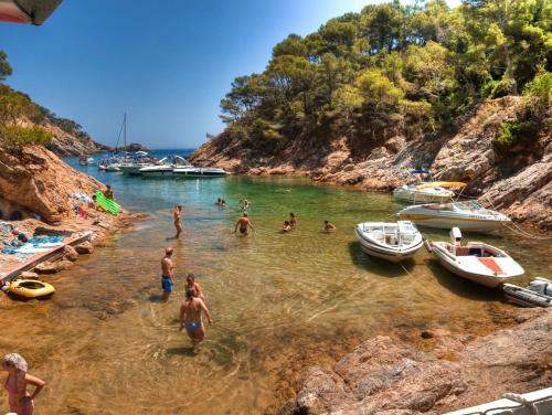Lets Holidays Apartment Tossa Near Beach 2