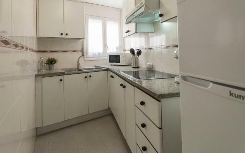 Lets Holidays Apartment Tossa Near Beach 2
