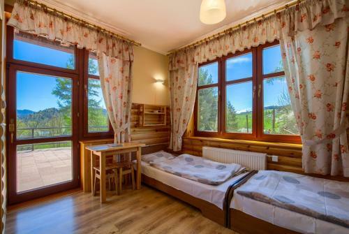 Bed & Breakfast Schronisko Pttk Trzy Korony