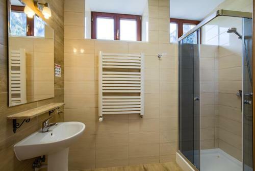 Bed & Breakfast Schronisko Pttk Trzy Korony