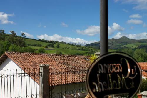 Hotel La Casona De Molleda