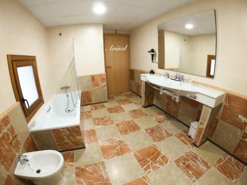 Hotel Baron Andilla