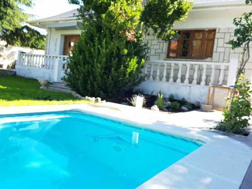 Casa De Campo Con Piscina 12 Personas
